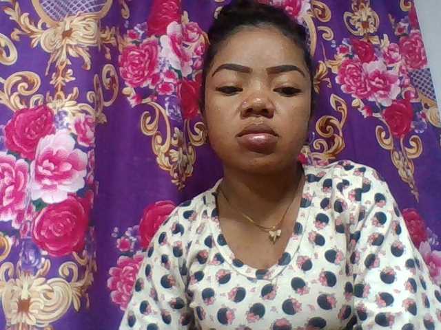 Elyah1a live cam on BongaCams