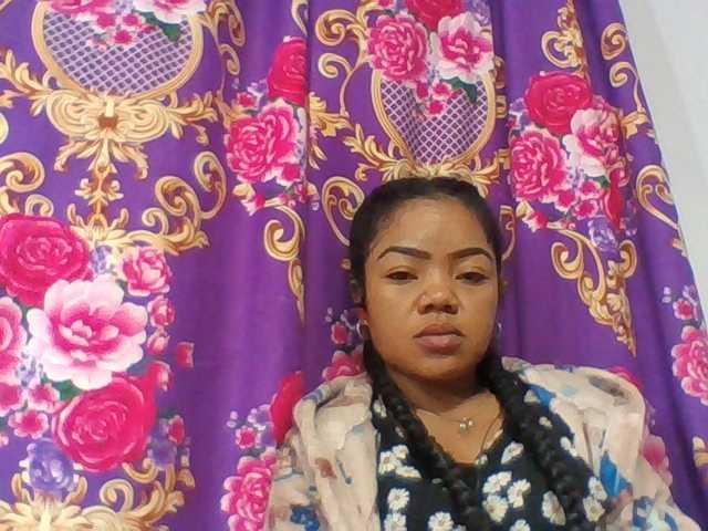 Elyah1a live cam on BongaCams