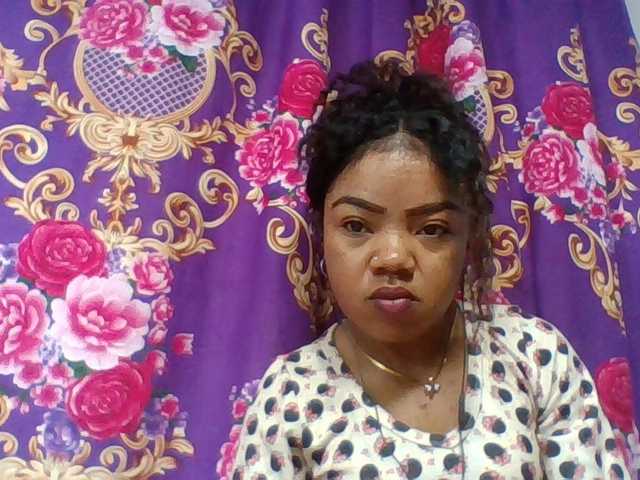 Elyah1a live cam on BongaCams