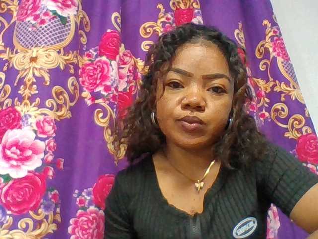 Elyah1a live cam on BongaCams