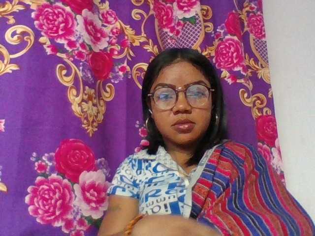 Elyah1a live cam on BongaCams