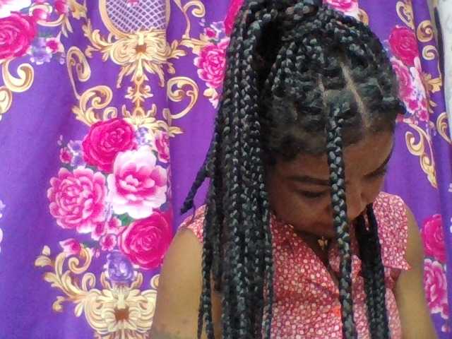 Elyah1a live cam on BongaCams