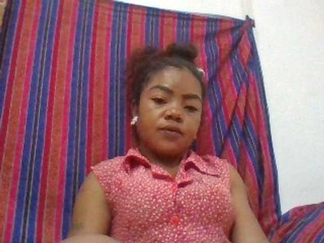 Elyah1a live cam on BongaCams
