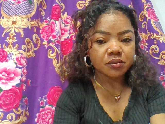 Elyah1a live cam on BongaCams