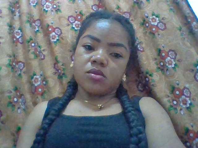 Elyah1a live cam on BongaCams