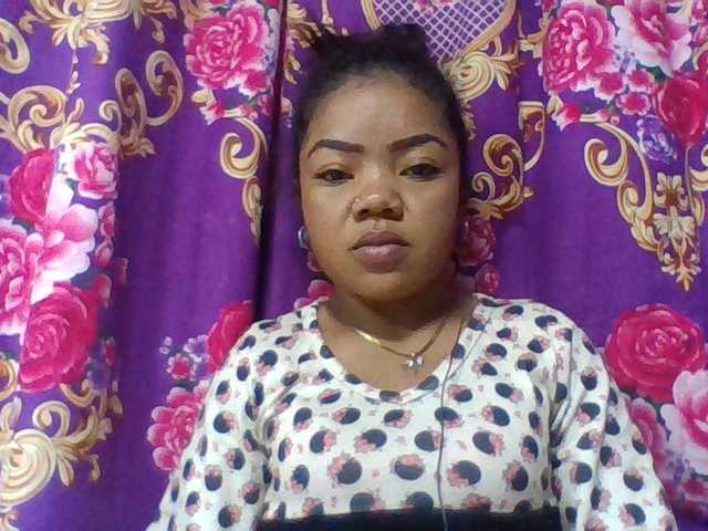 Elyah1a live cam on BongaCams