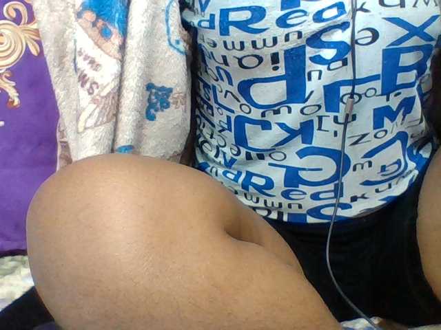 Elyah1a live cam on BongaCams
