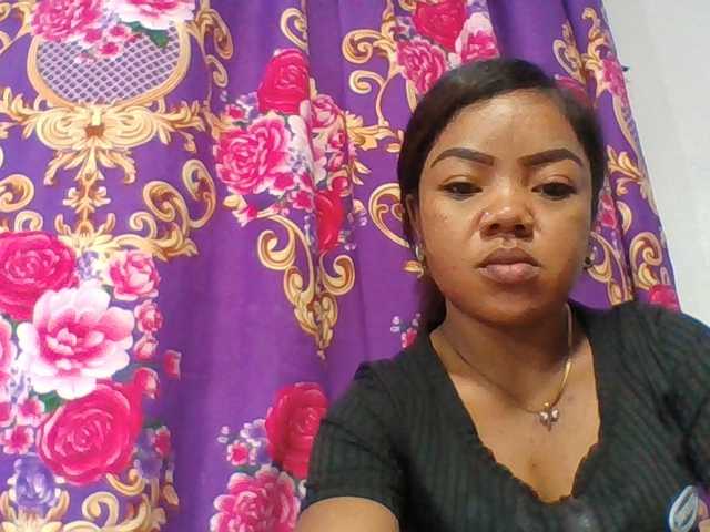 Elyah1a live cam on BongaCams