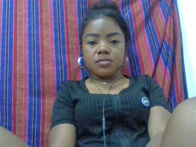 Elyah1a live cam on BongaCams