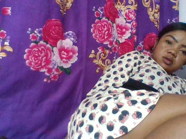 Elyah1a live cam on BongaCams