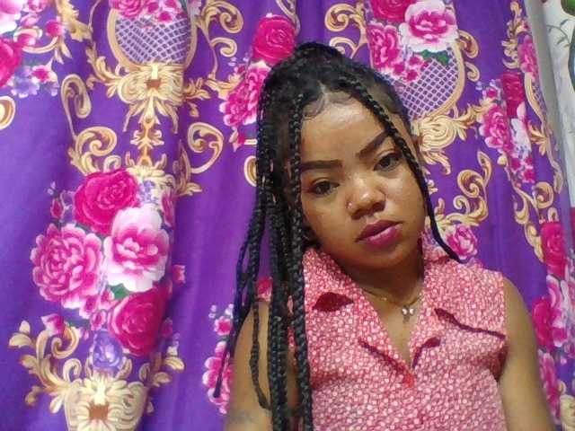 Elyah1a live cam on BongaCams