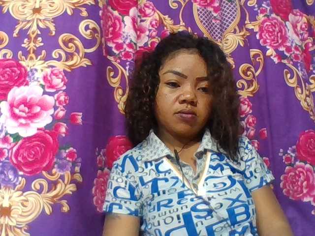 Elyah1a live cam on BongaCams