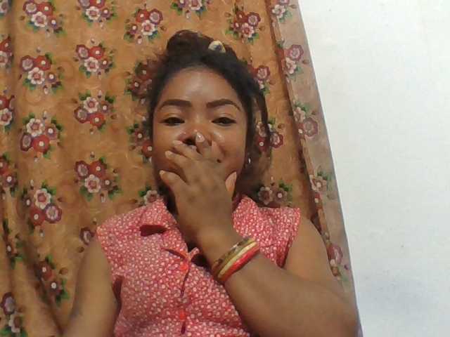 Elyah1a live cam on BongaCams