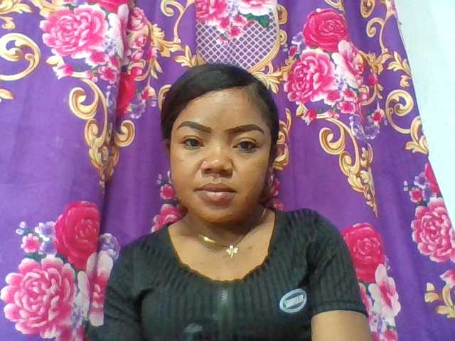 Elyah1a live cam on BongaCams