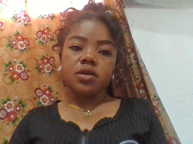 Elyah1a live cam on BongaCams