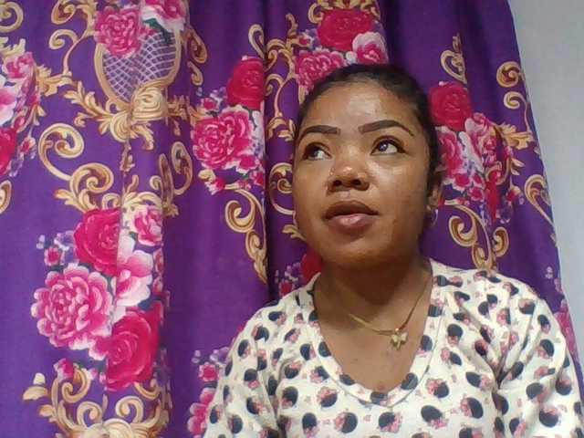 Elyah1a live cam on BongaCams