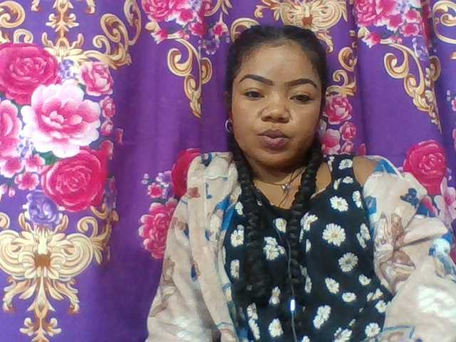 Elyah1a live cam on BongaCams