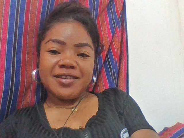 Elyah1a live cam on BongaCams