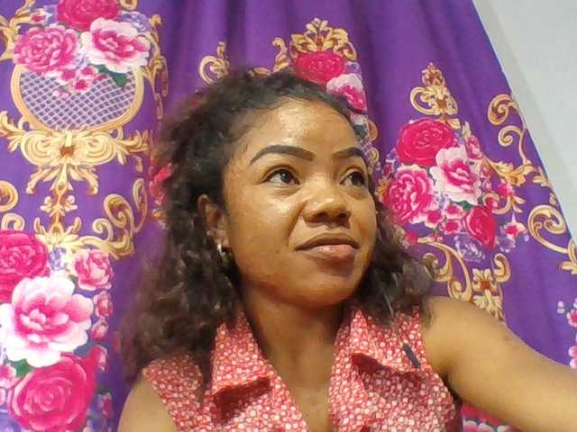 Elyah1a live cam on BongaCams