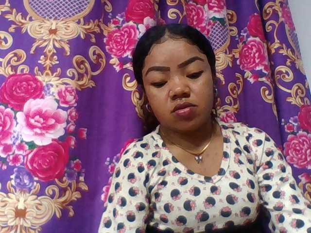 Elyah1a live webcam show