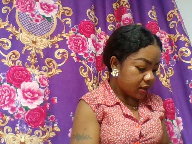 Elyah1a live cam on BongaCams