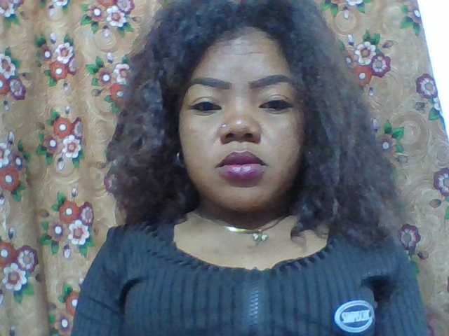Elyah1a webcam bongacams model stream image