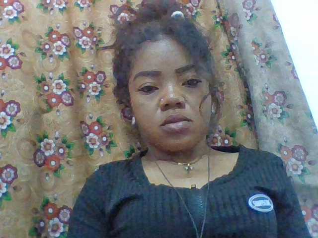Elyah1a live cam on BongaCams