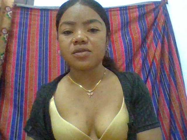 Elyah1a live cam on BongaCams