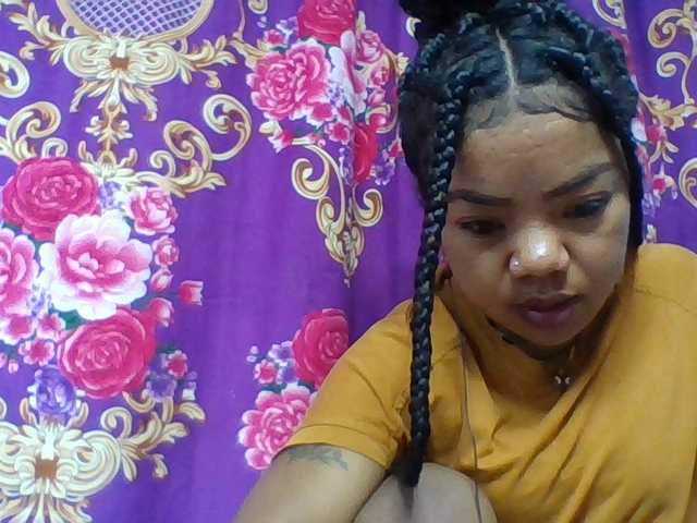 Elyah1a live cam on BongaCams