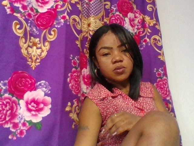 Elyah1a live cam on BongaCams