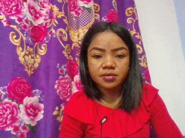 Elyah1a live cam on BongaCams