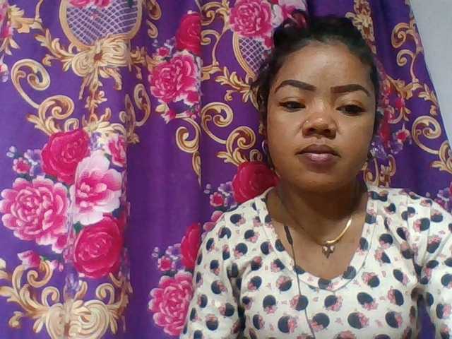 Elyah1a live cam on BongaCams