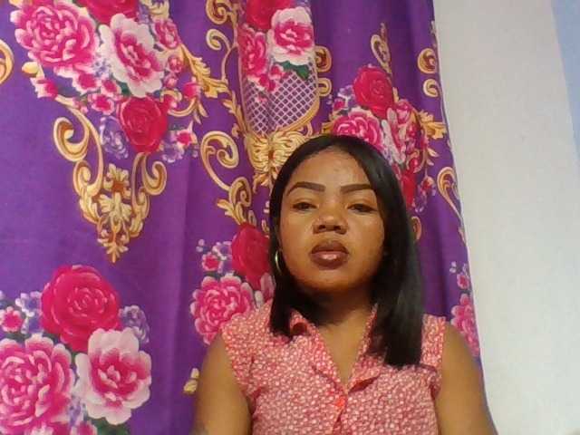 Elyah1a live cam on BongaCams
