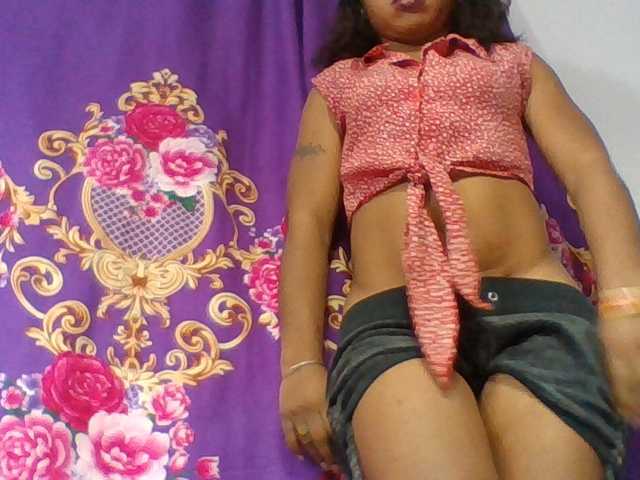 Elyah1a live cam on BongaCams