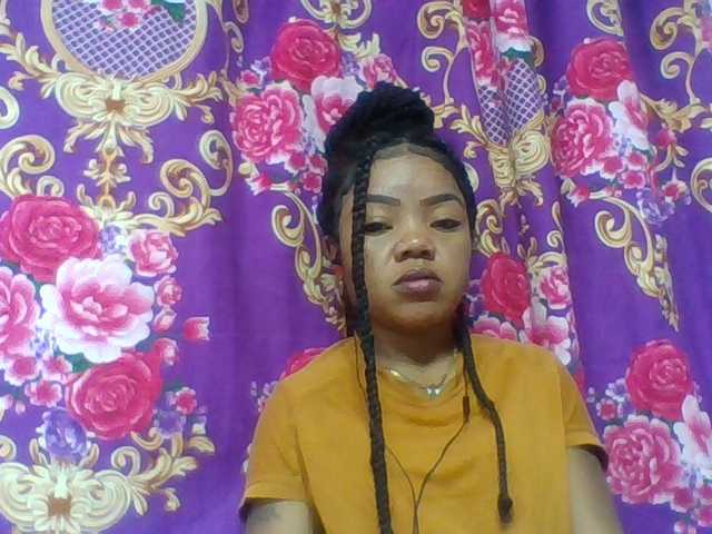 Elyah1a live cam on BongaCams