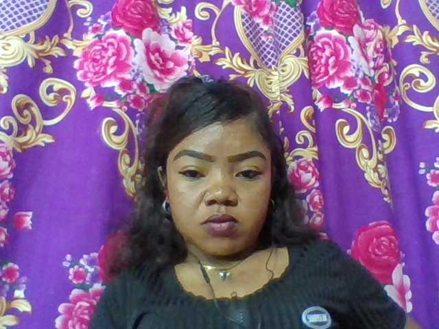 Elyah1a live cam on BongaCams