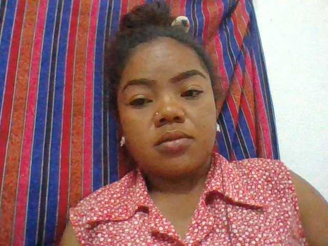 Elyah1a live cam on BongaCams