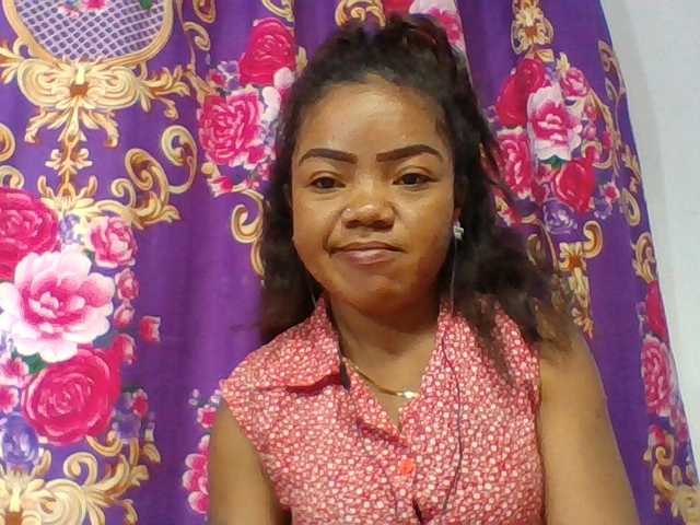 Elyah1a live cam on BongaCams
