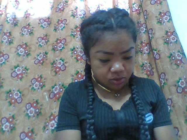 Elyah1a live cam on BongaCams