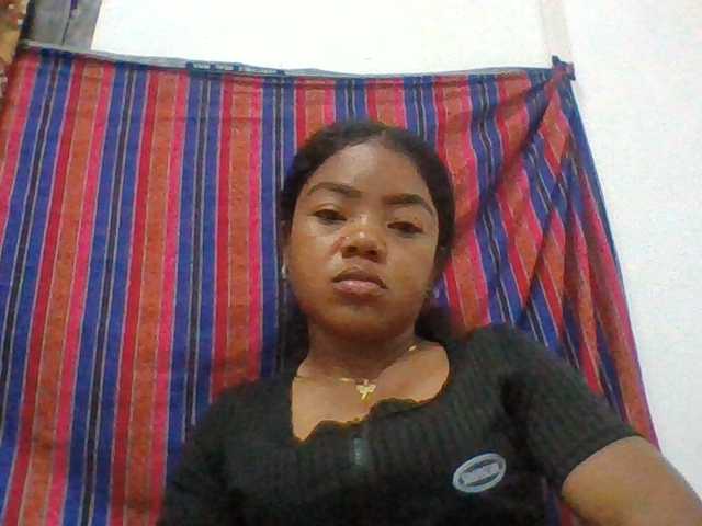 Elyah1a live cam on BongaCams