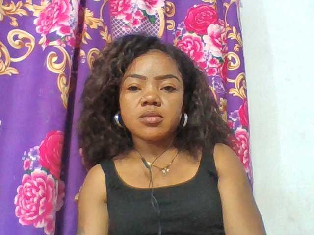 Elyah1a live cam on BongaCams