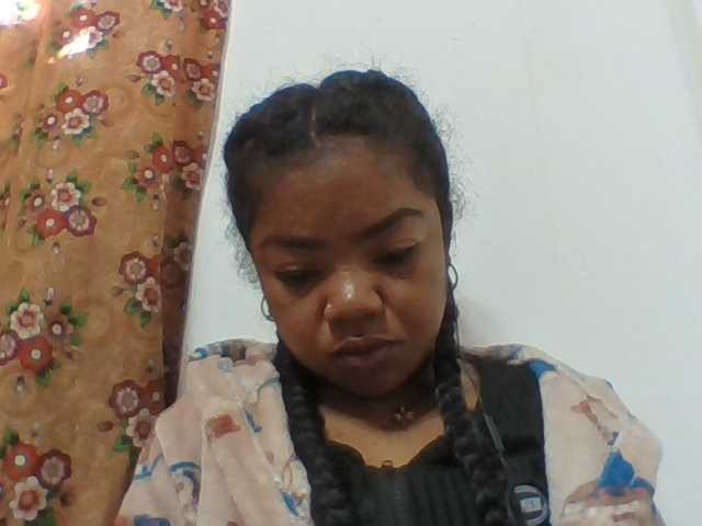 Elyah1a live cam on BongaCams