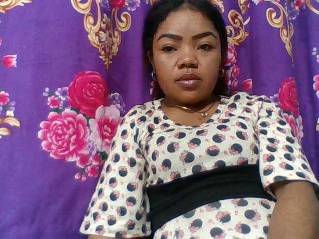 Elyah1a live cam on BongaCams