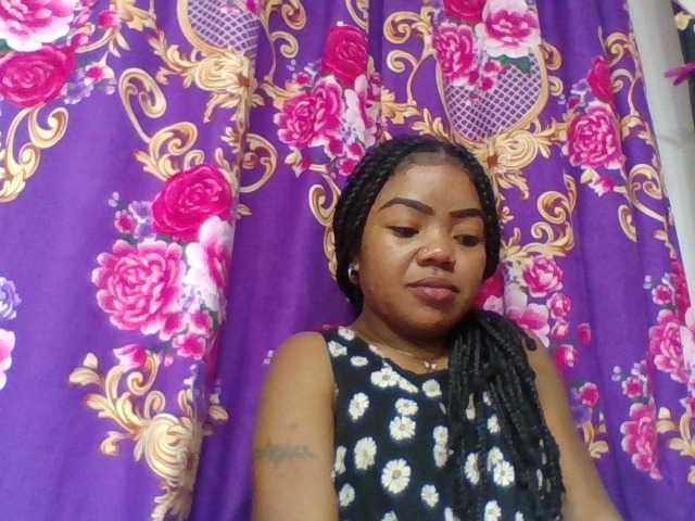 Elyah1a live cam on BongaCams