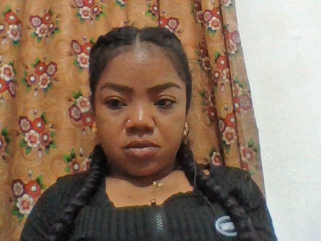 Elyah1a live cam on BongaCams