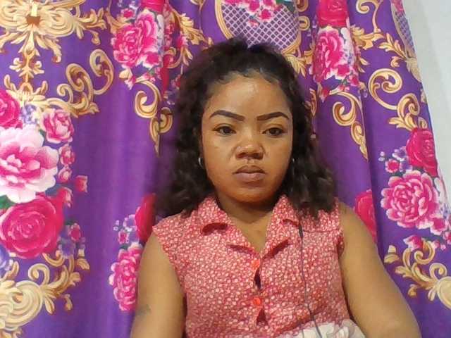 Elyah1a live cam on BongaCams