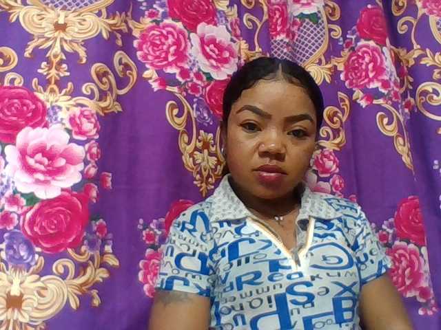 Elyah1a live cam on BongaCams