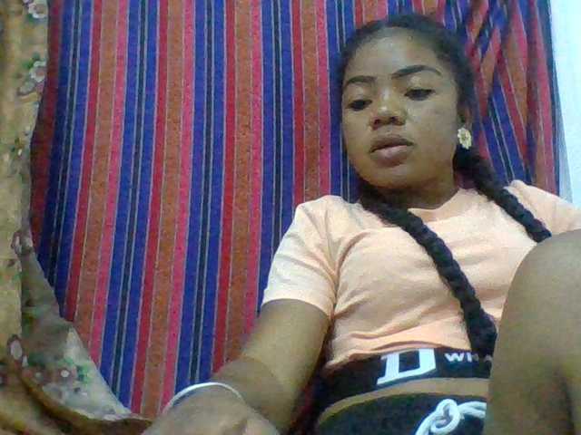 Elyah1a live cam on BongaCams