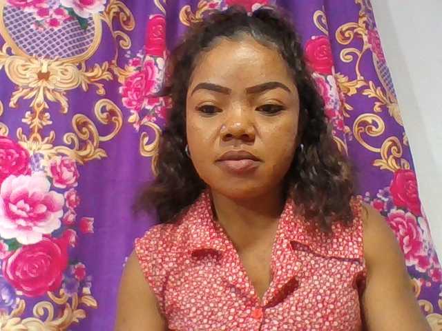 Elyah1a live cam on BongaCams