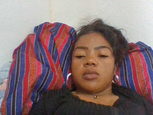 Elyah1a live cam on BongaCams